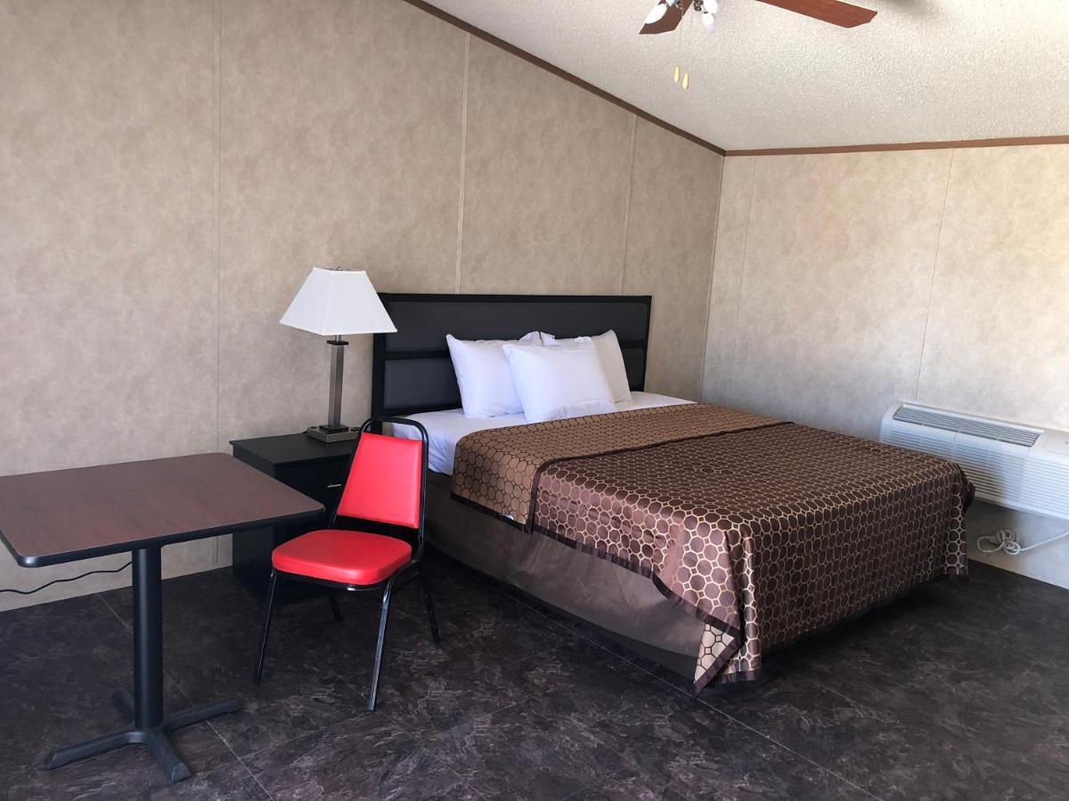 Monahans Country Inn מראה חיצוני תמונה